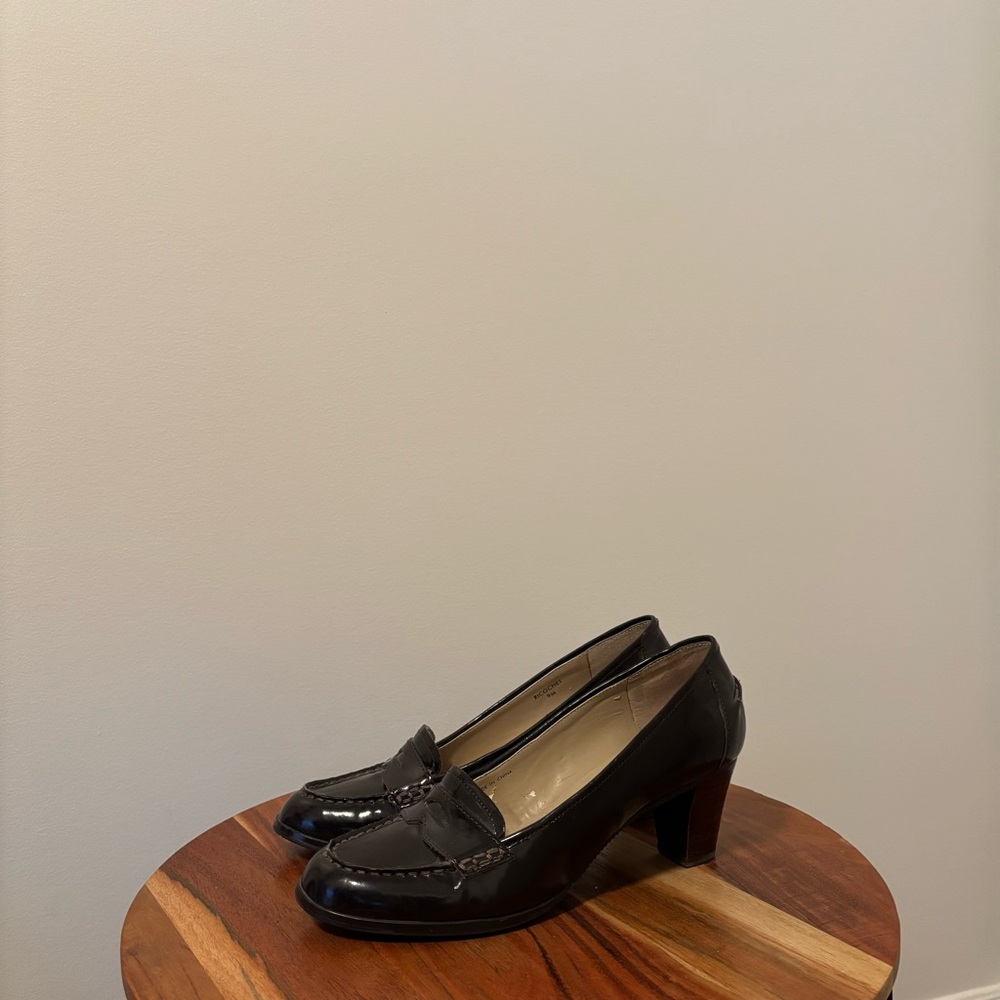 Ellen Tracy Black Platform Loafers